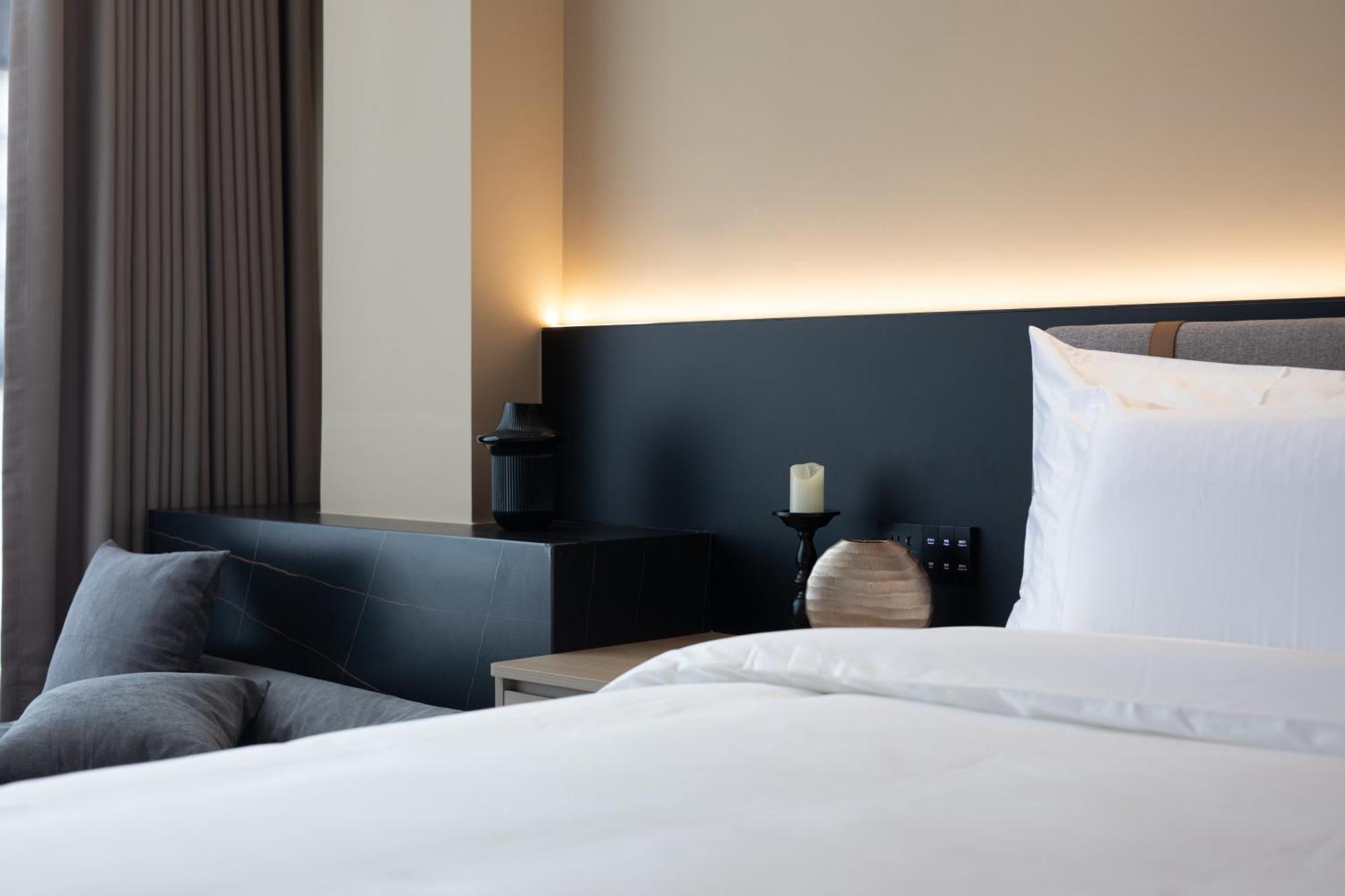 See You Soon At The Ritz Rose Summer Hotel Sanya Buitenkant foto